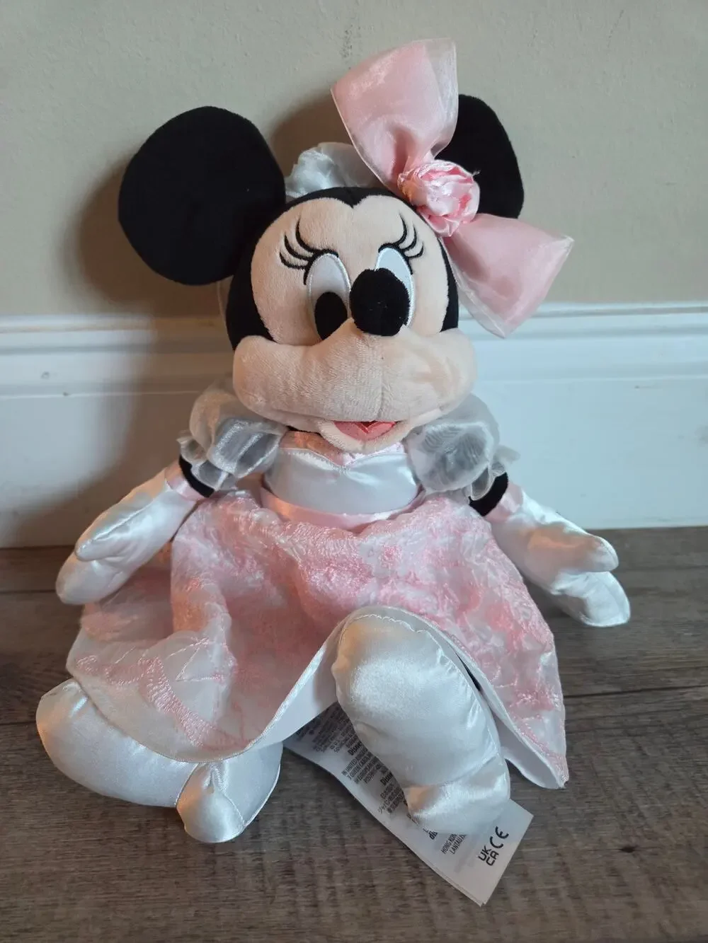 Disney Parks Minnie Mouse Bride Wedding Plush Satin Pink Lace Dress Veil